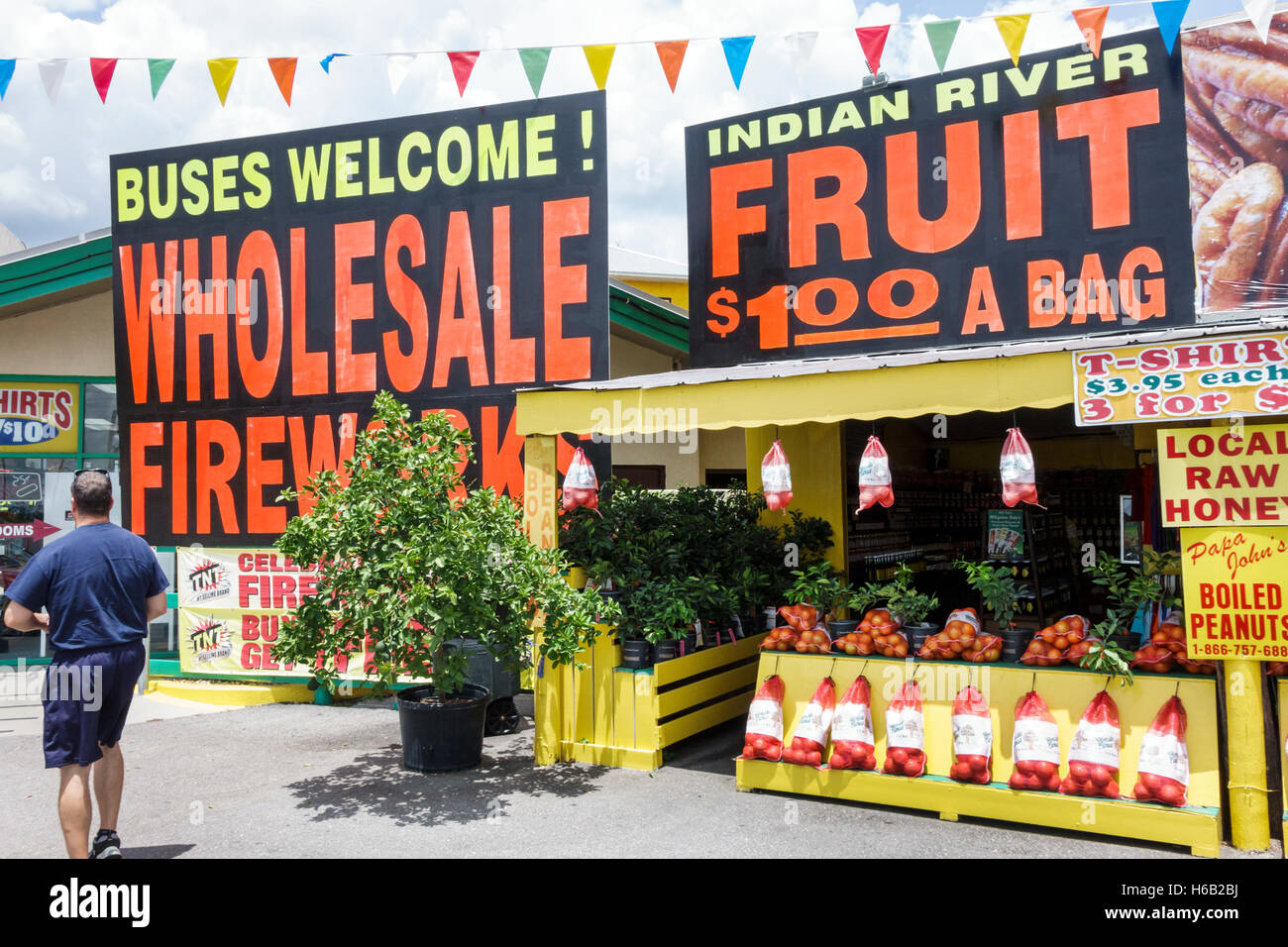 Indian River Fruit Stand High Resolution Stock Photography and Images