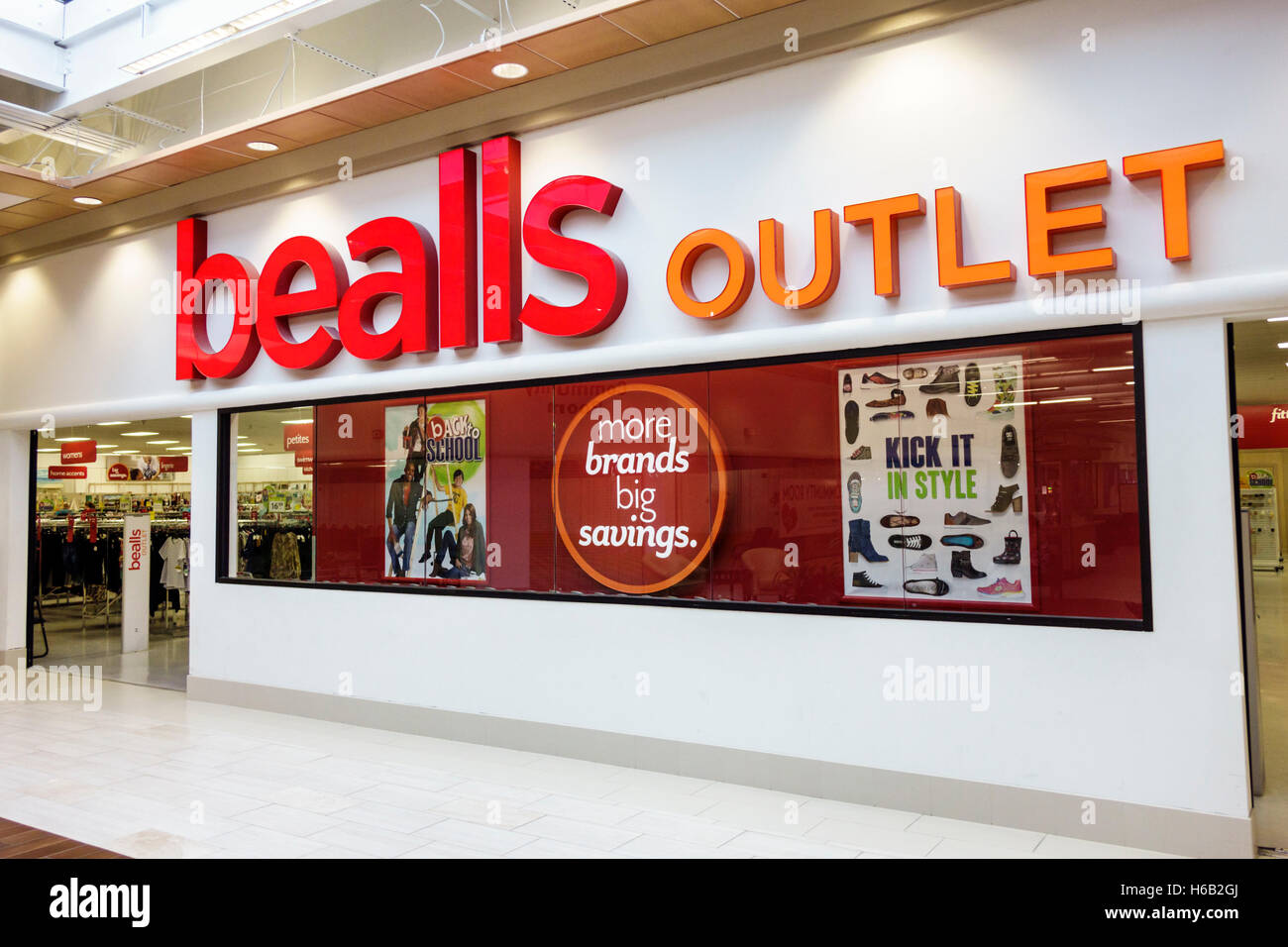 Bealls outlet hi-res stock photography and images - Alamy