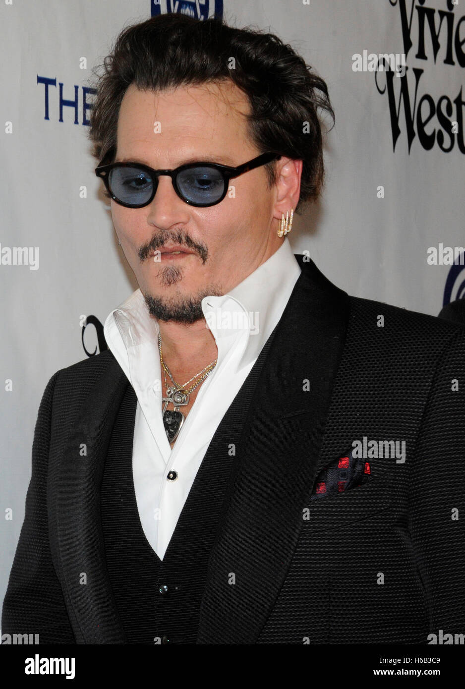 Actor Johnny Depp attends The Art of Elysium 2016 HEAVEN Gala at 3LABS