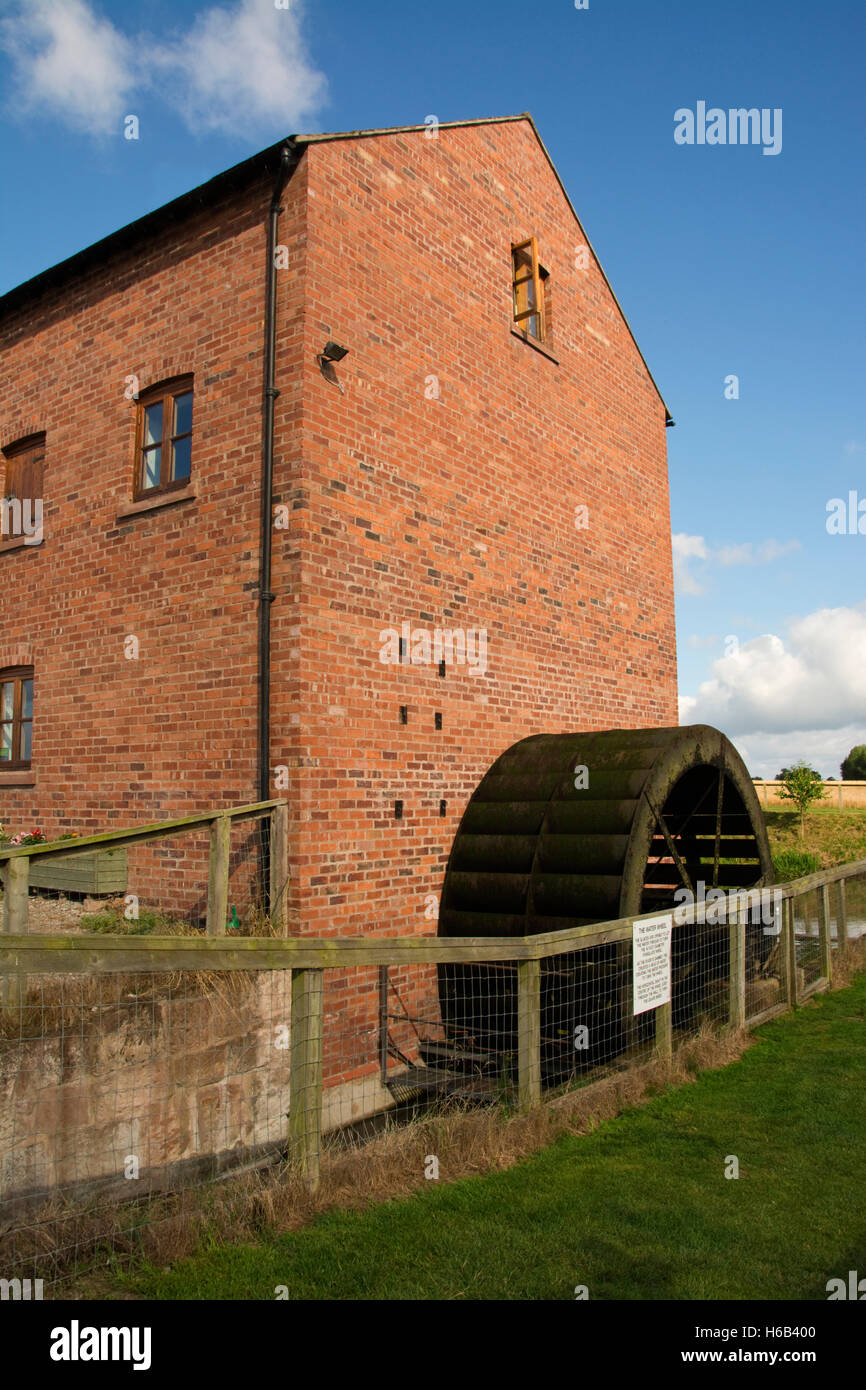 EUROPE, UNITED KINGDOM, UK, ENGLAND, CHESTER, Walk Mill, working water