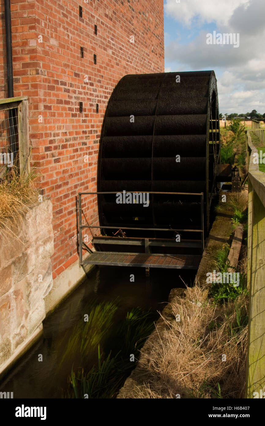 EUROPE, UNITED KINGDOM, UK, ENGLAND, CHESTER, Walk Mill, working water