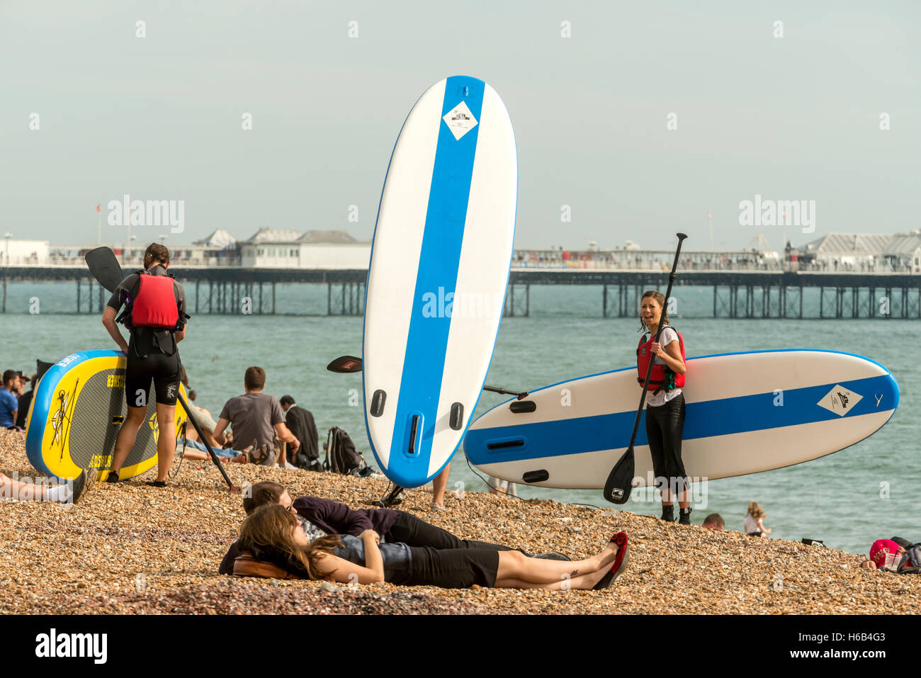 Surfers And Sunbathers On Brighton Beach Stock Photo Alamy surfers-and-sunbathers-on-brighton-beach-stock-photo-alamy