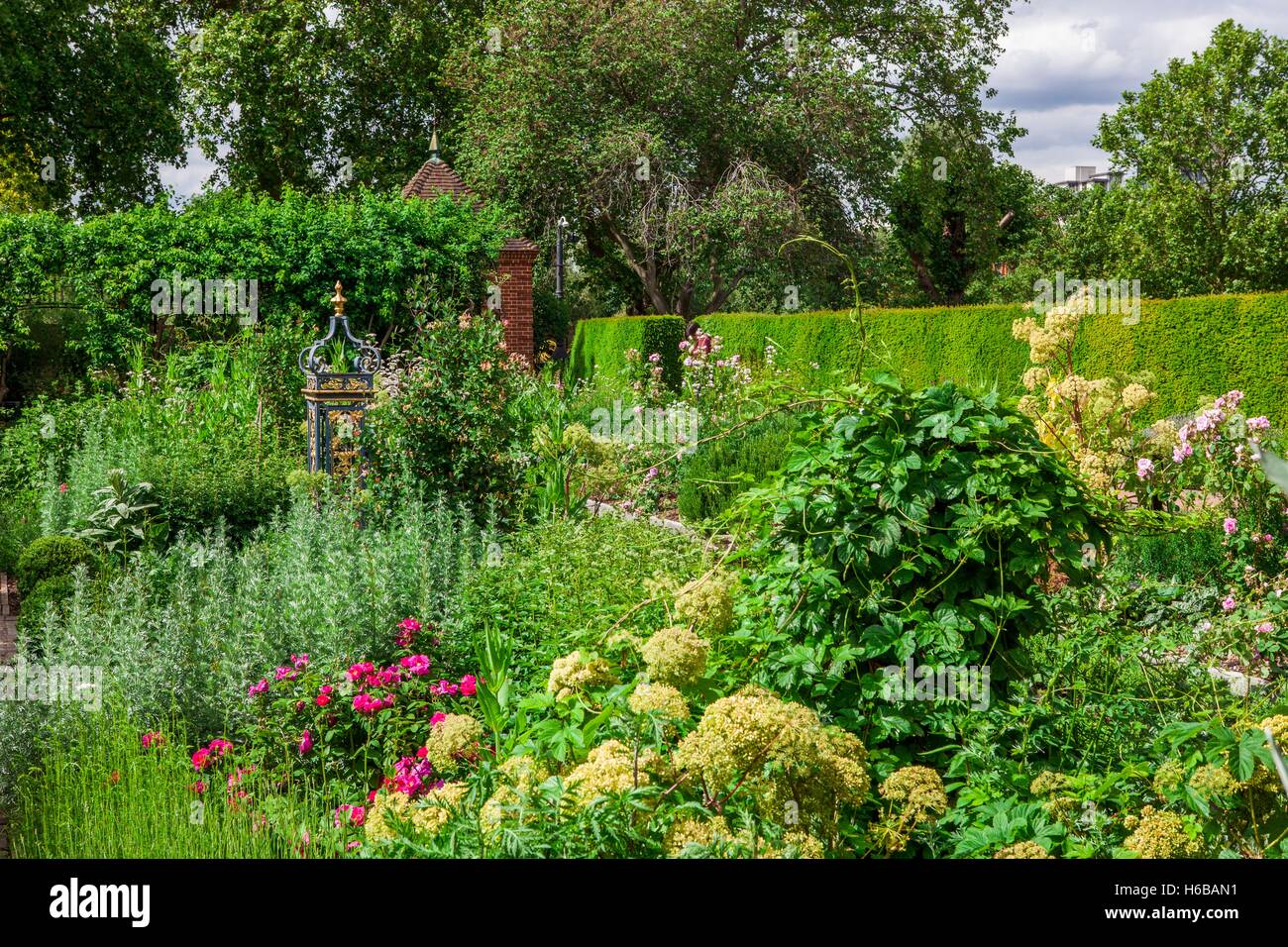 Kew Gardens. Garden Queen's Garden Stock Photo Alamy