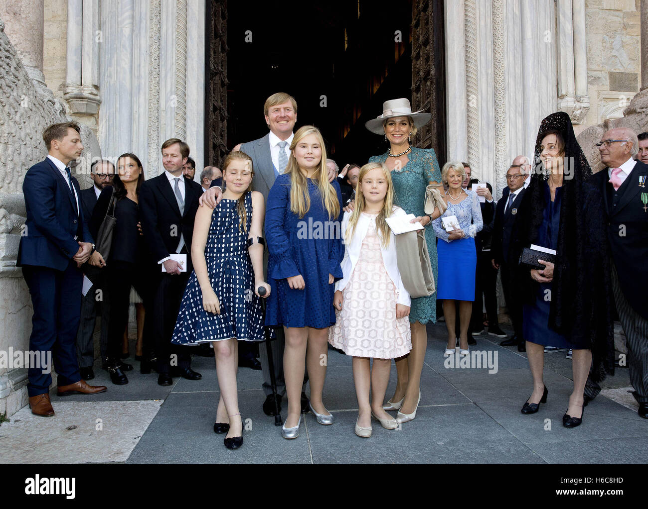 King Willem-Alexander, Queen Maxima, Princess Amalia, Princess Alexia ...