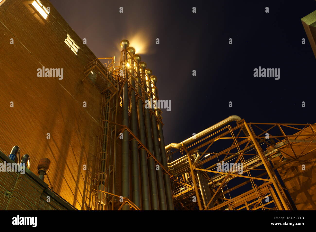 Budweiser brewery at night, St. Louis, Missouri Stock Photo Alamy
