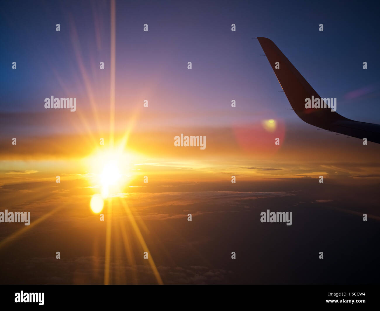 Airplane altitude hi-res stock photography and images - Alamy