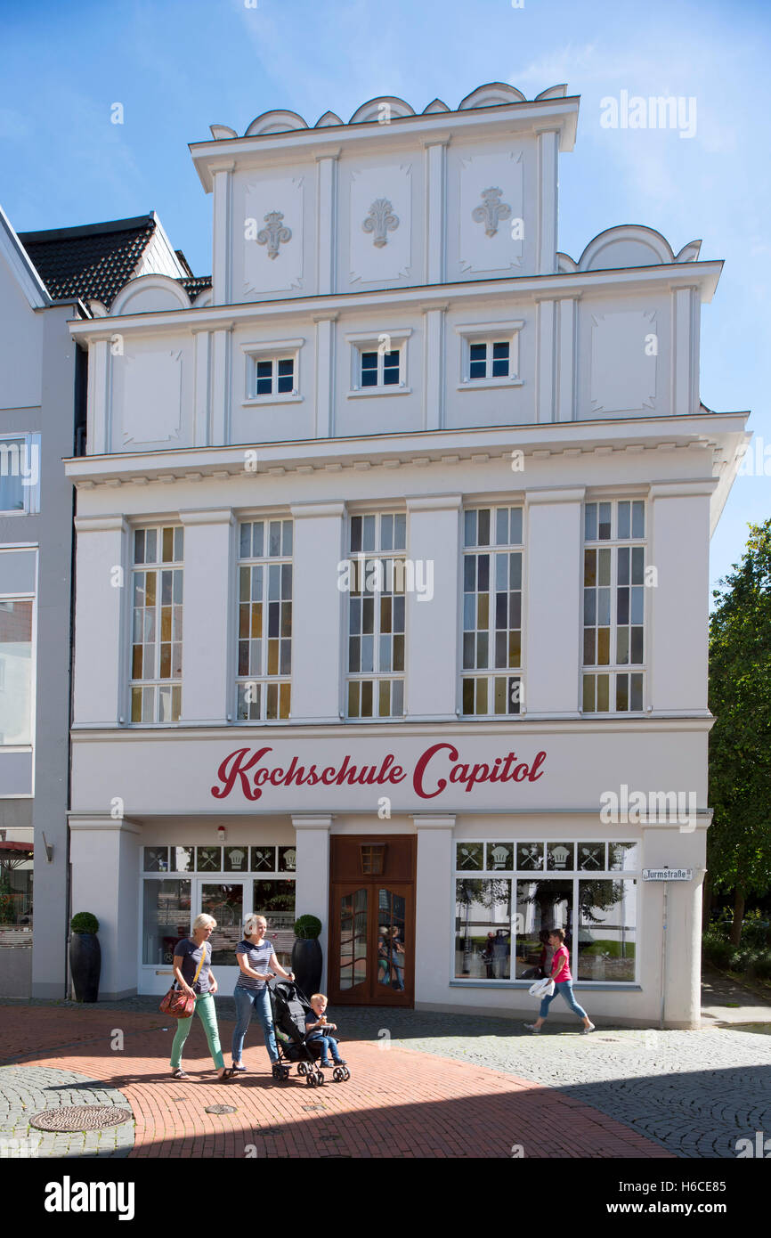 Deutschland, NRW, Lüdenscheid, Wilhelmstrasse, Kochschule Capitol Stock Photo