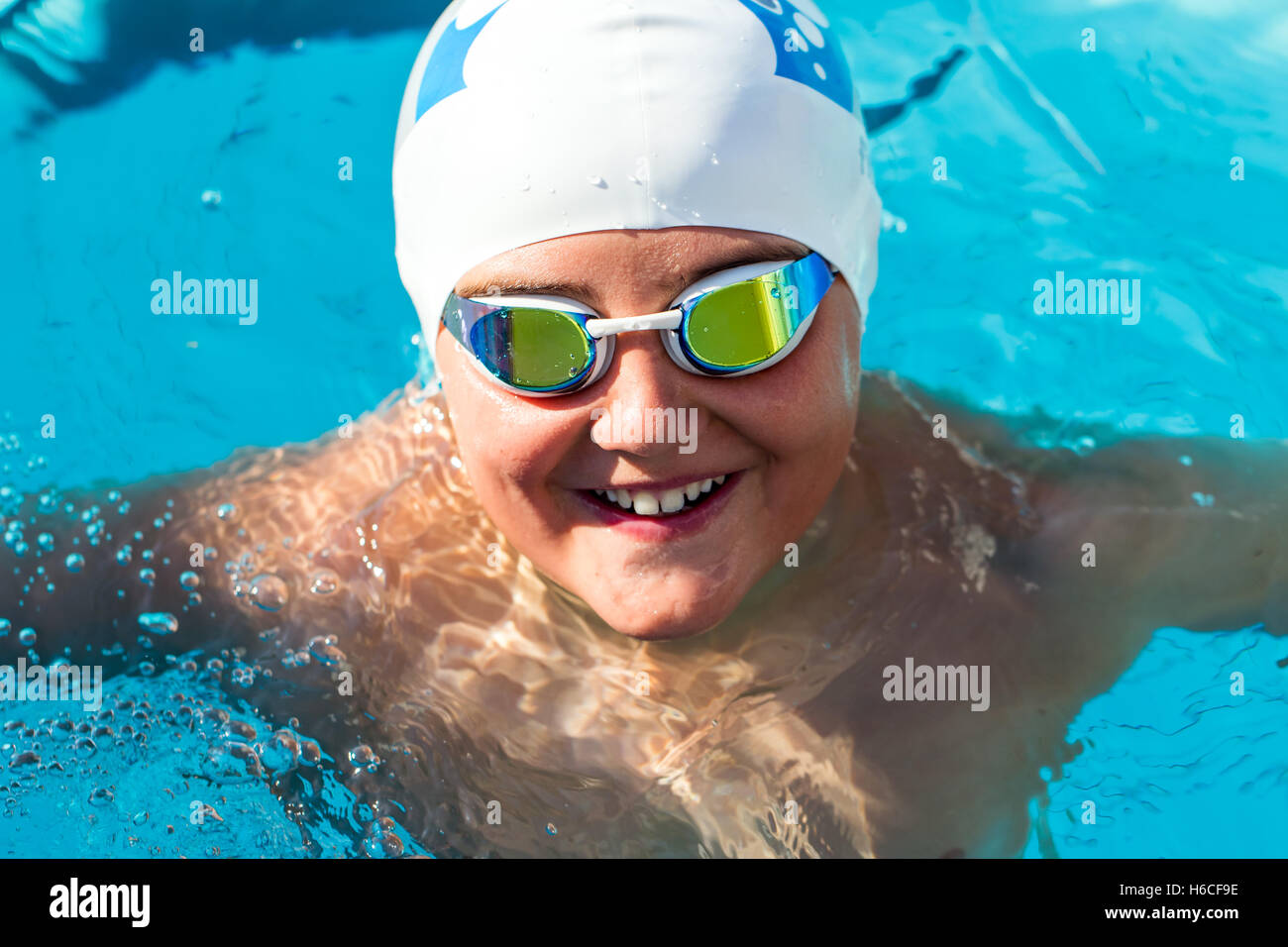 goggles in swimming