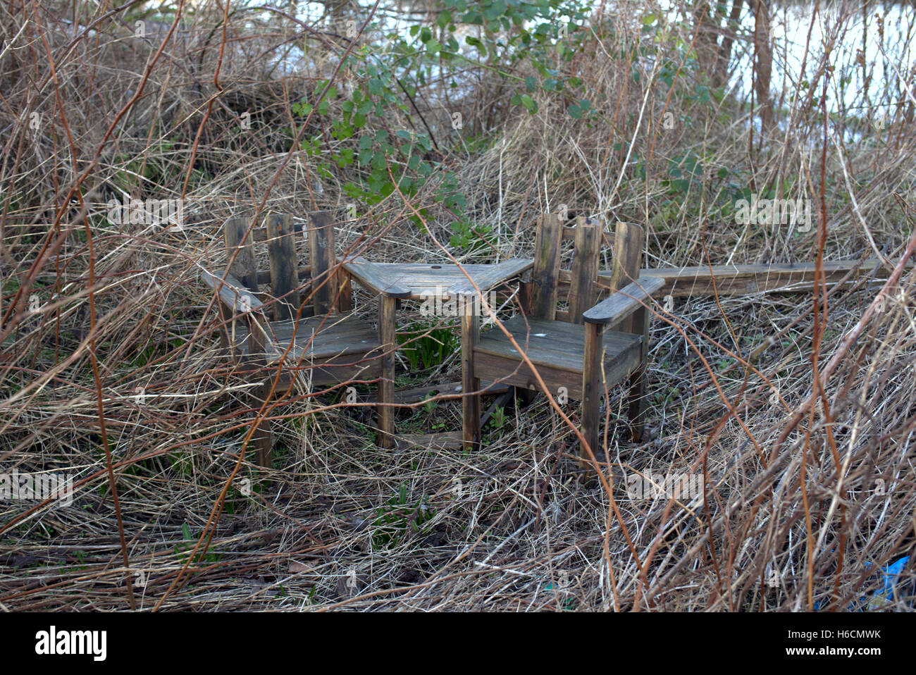 funny picture outdoor eating alfresco table for two Stock Photo