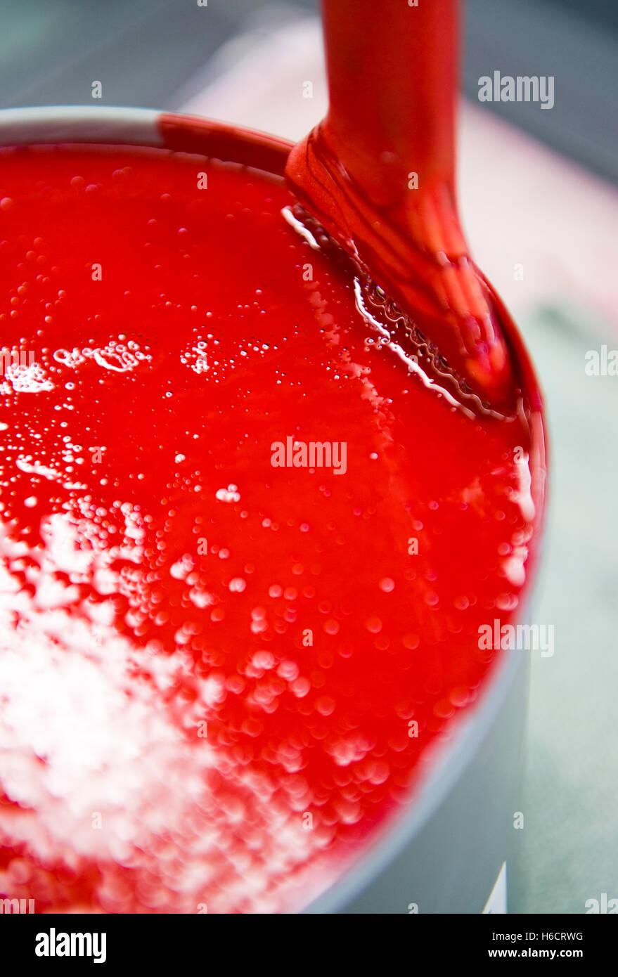 Red paint pot hi-res stock photography and images - Alamy