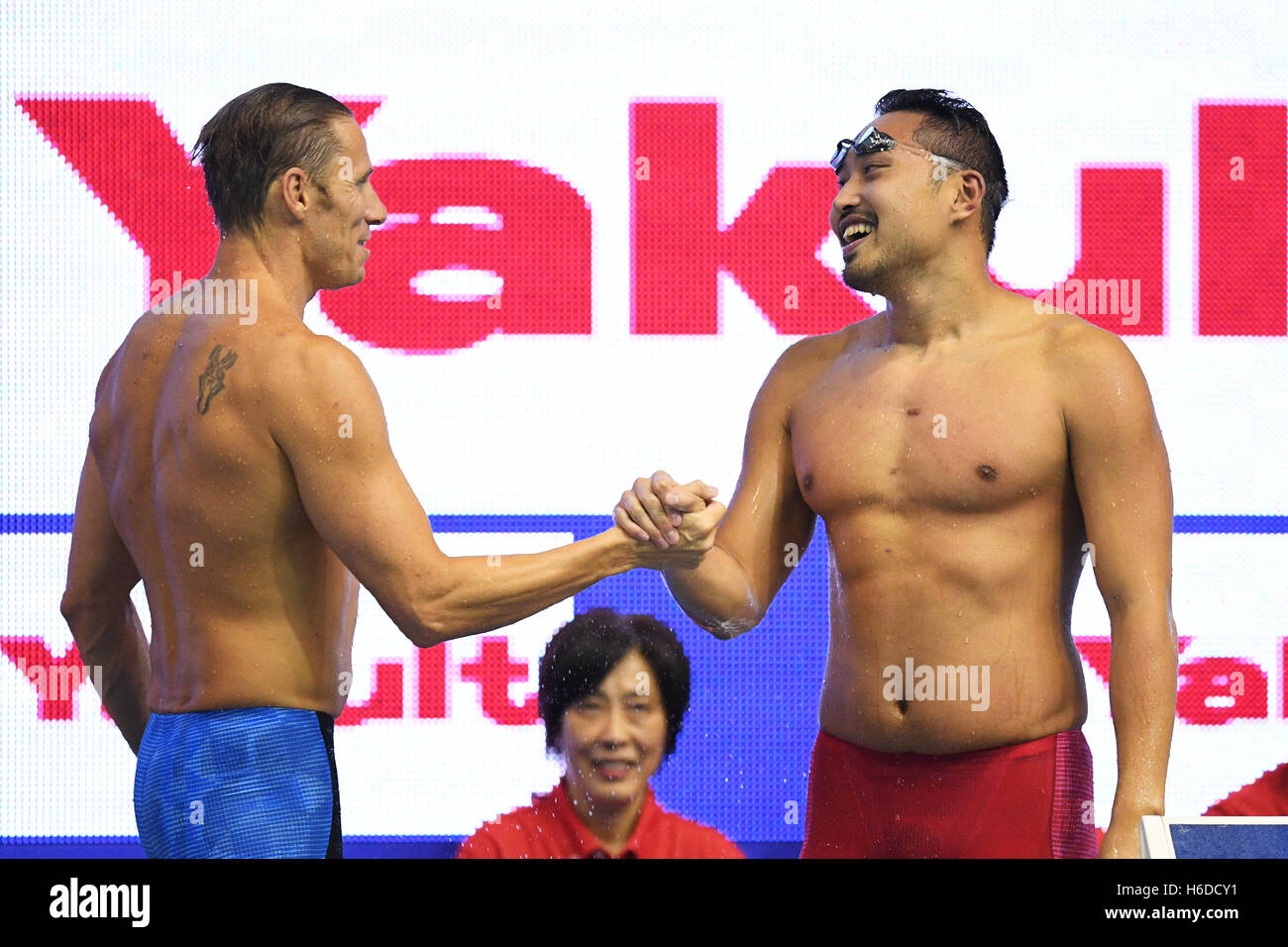 Tatsumi International Swimming Pool, Tokyo, Japan. 26th Oct, 2016. (LR