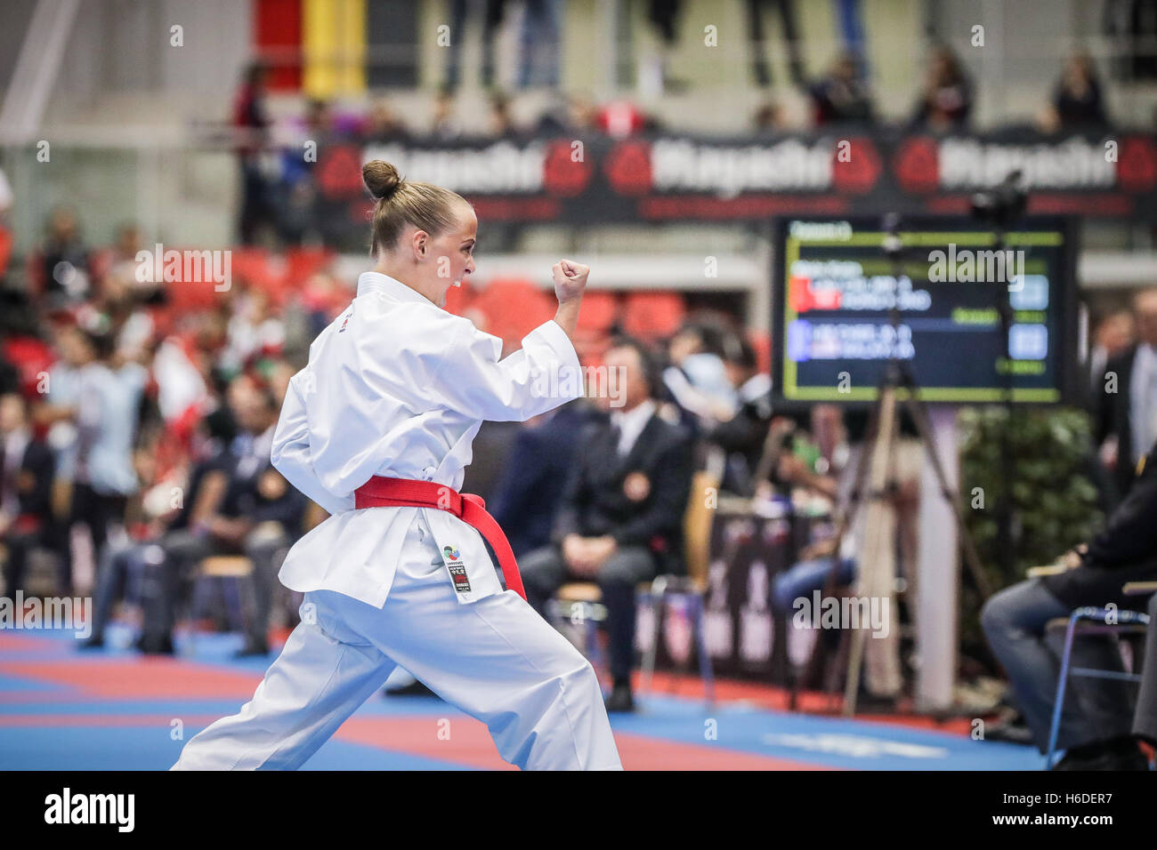 Linz, Austria. 26, October, 2016. Samantha van Loken (Netherlands) Kata Female, World Championship Karate, WKF Credit:  Jan de Wild Photography / Alamy Live News Stock Photo