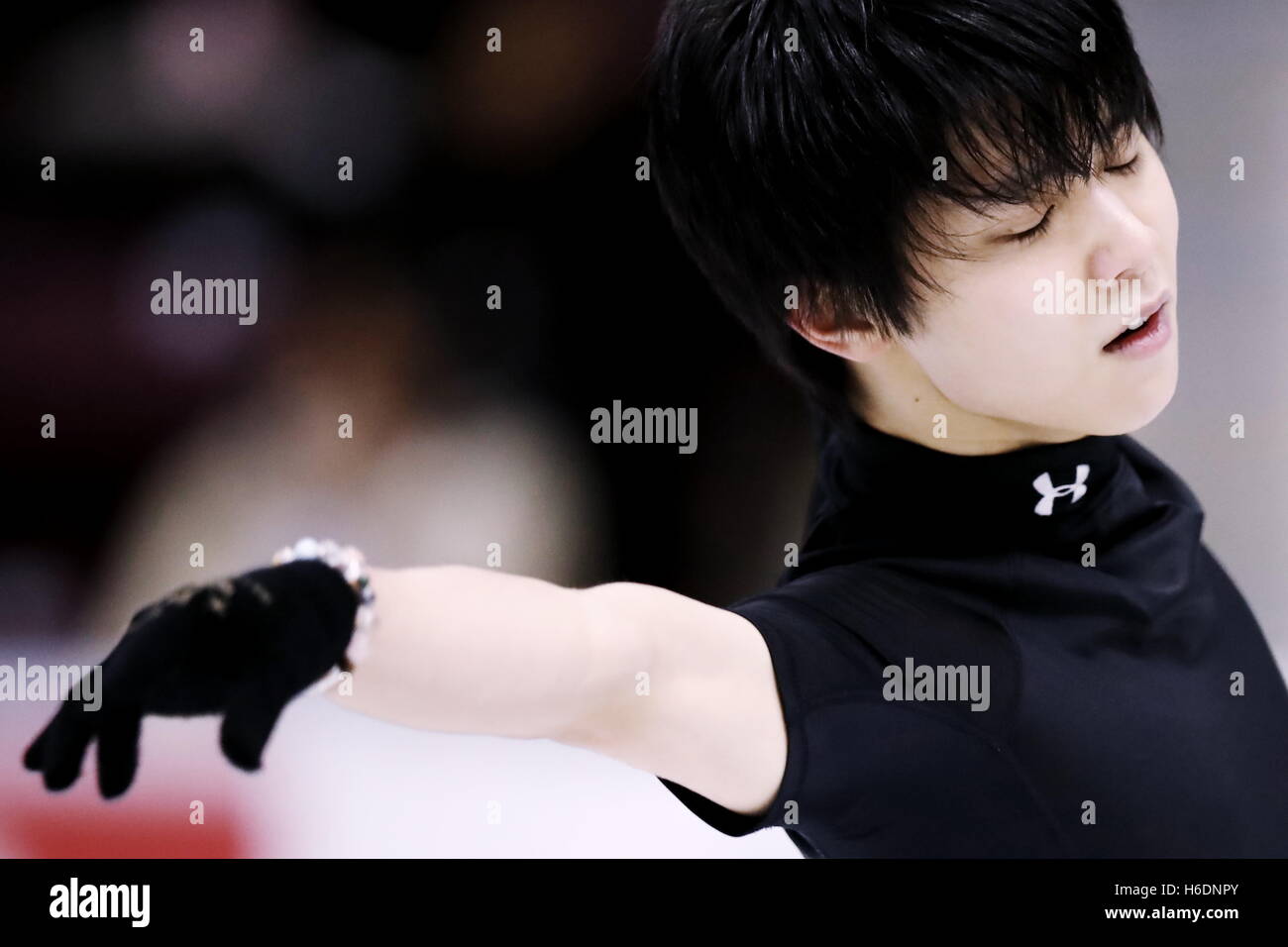 Mississauga, Ontario, Canada. 27th Oct, 2016. Yuzuru Hanyu (JPN) Figure  Skating : Skate Canada International ISU Grand Prix of Figure Skating,  Practice at Hershey Centre in Mississauga, Ontario, Canada . Credit: Aflo