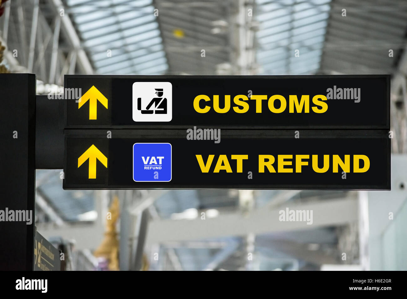 airport-tax-refund-and-customs-sign-in-terminal-at-airport-stock-photo