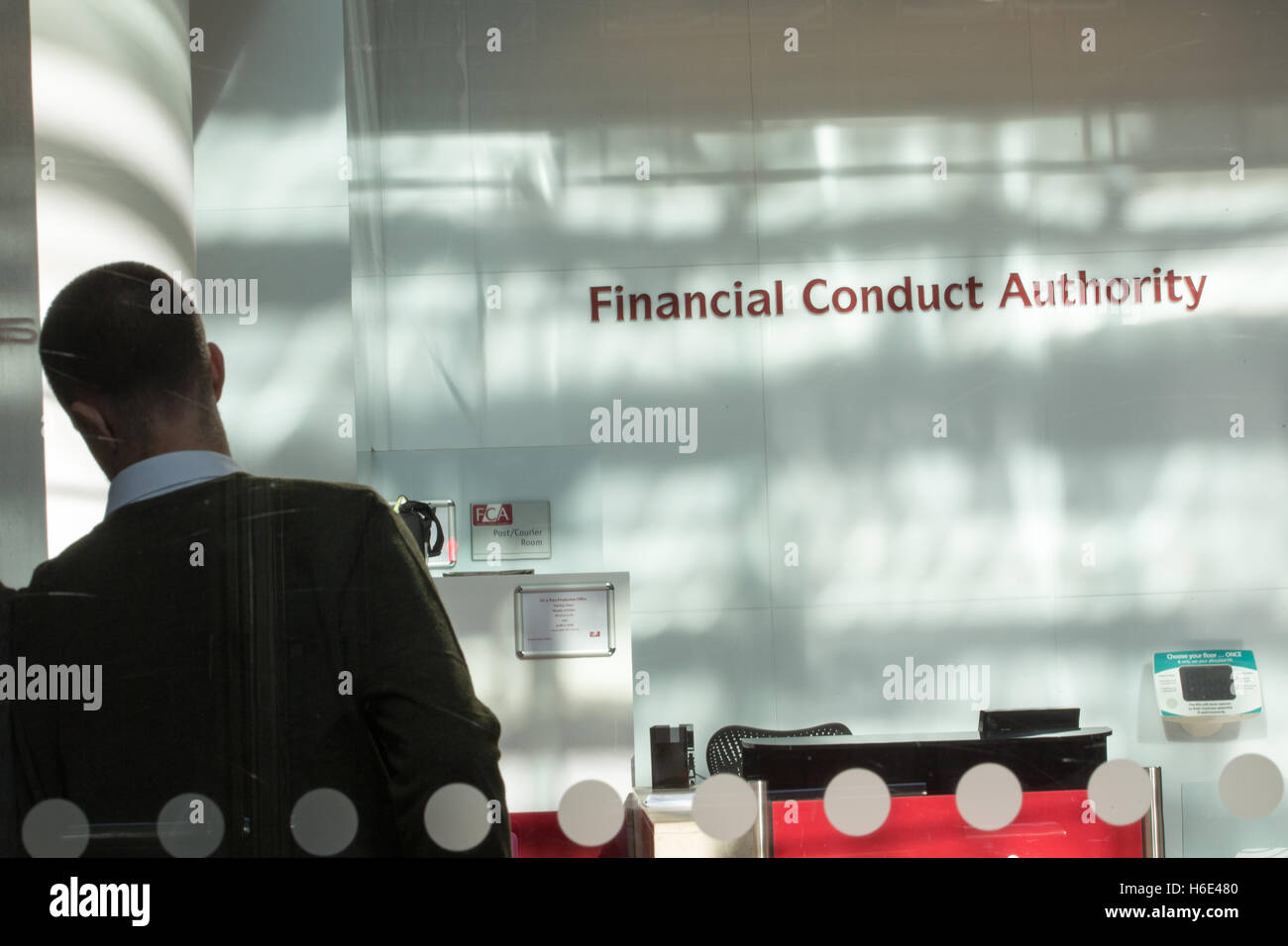 The offices of the Financial Conduct Authority (FCA) in Canary Wharf, London Stock Photo