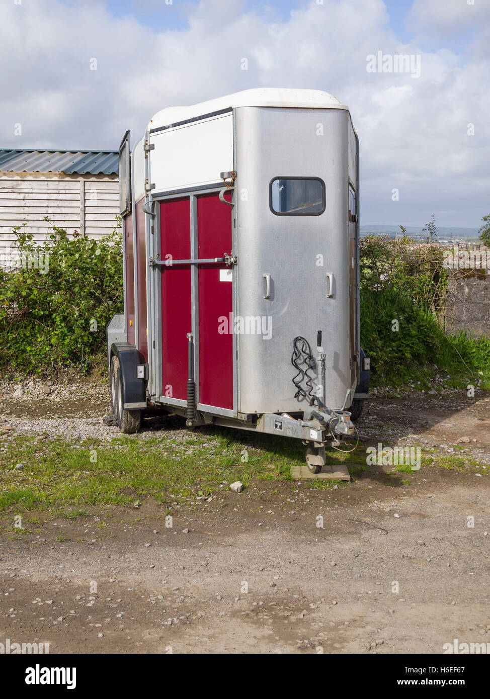 Horse box hires stock photography and images Alamy