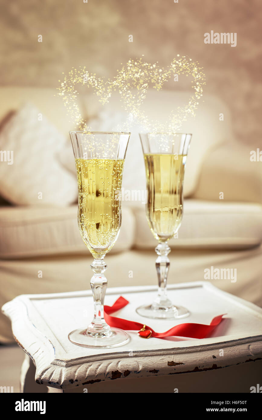 Two tone glasses hi-res stock photography and images - Alamy