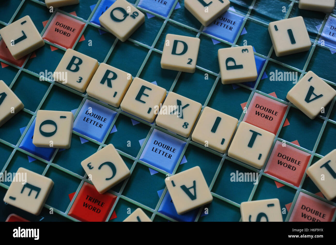 SCRABBLE WORD GAME LETTERS SPELLING 'BREXIT' RE BREXIT LEAVING THE EUROPEAN UNION EU REFERENDUM VOTE VOTING  ARTICLE 50 UK GB Stock Photo