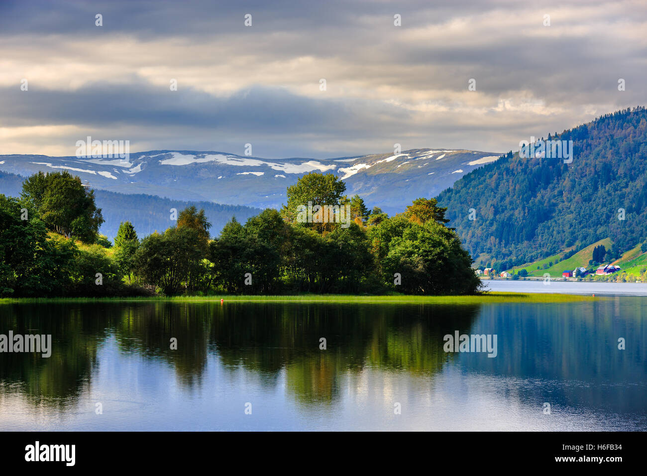 Norwegian landscape reflections in Oppheimsvatnet in Oppheim, Hordaland, Norway Stock Photo