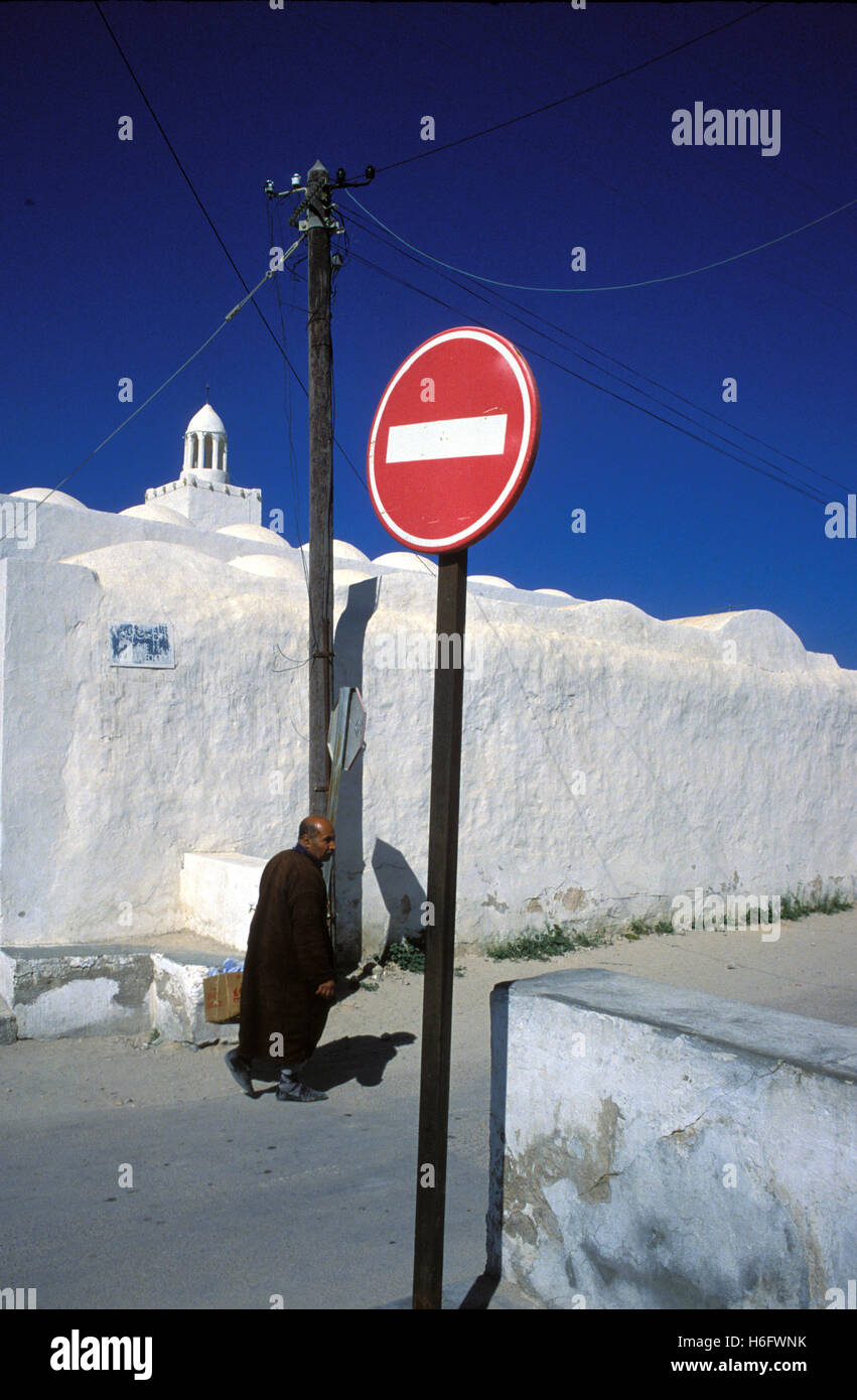 Tunisia, Jarbah Island, mosque in Houmt Souk. Stock Photo