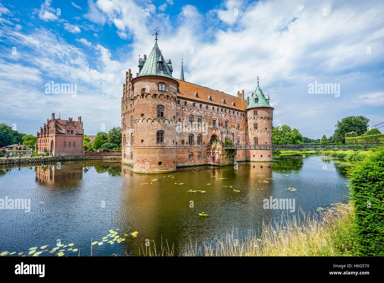 Denmark, Funen, Egeskov Slot, view of the 16th century Renaissance water castle Stock Photo
