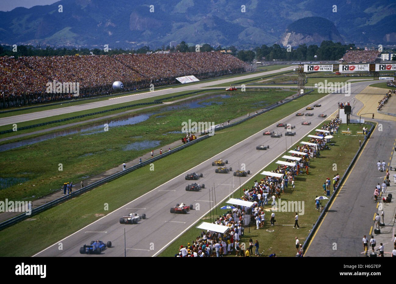 Brazilian GP start at Jacarepagua circuit, Rio de Janeiro c.1987-88 Stock Photo