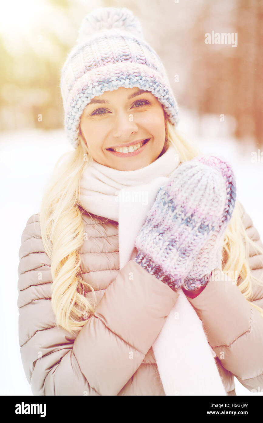 Woman in winter forest hi-res stock photography and images - Alamy
