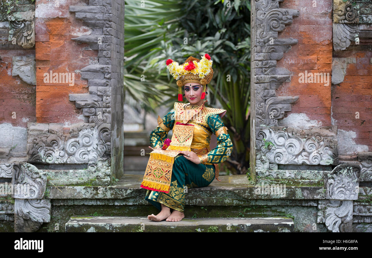 balinese dancer posing for the camera Stock Photo