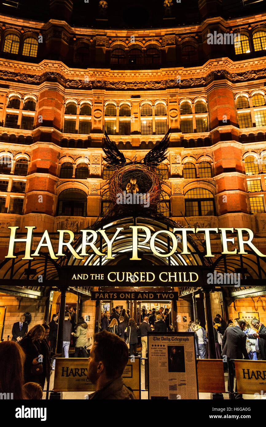 Harry potter musical hi-res stock photography and images - Alamy