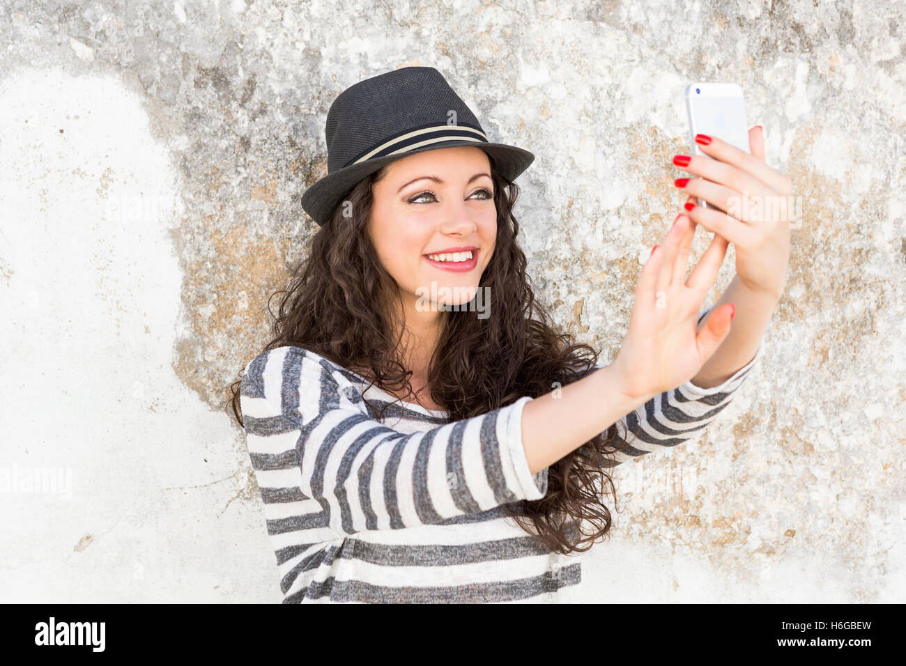 Hipster selfie beautiful girl hi-res stock photography and images - Alamy