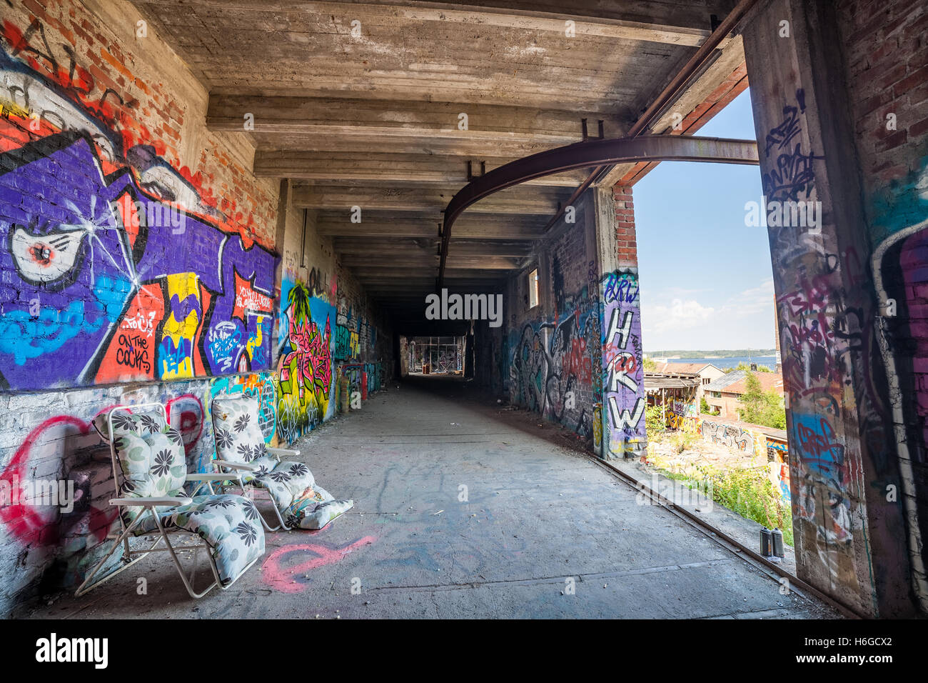 Old abandoned factory hall Stock Photo - Alamy