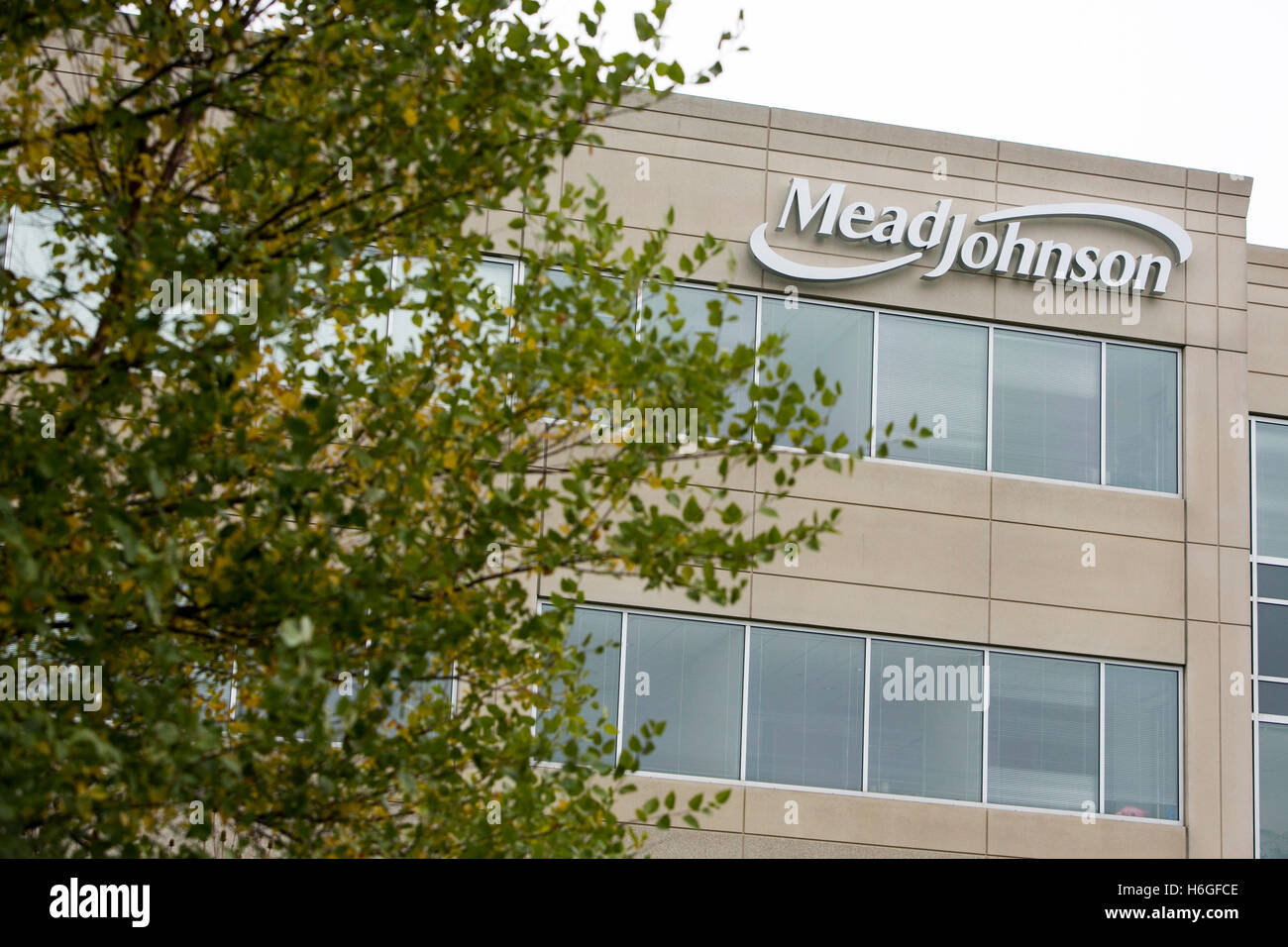 A logo sign outside of the headquarters of the Mead Johnson Nutrition