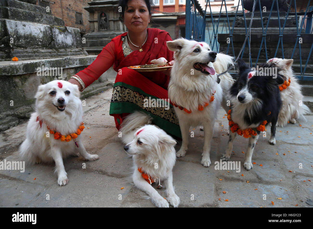 Hindu worshiped goddess laxmi hi-res stock photography and images - Alamy
