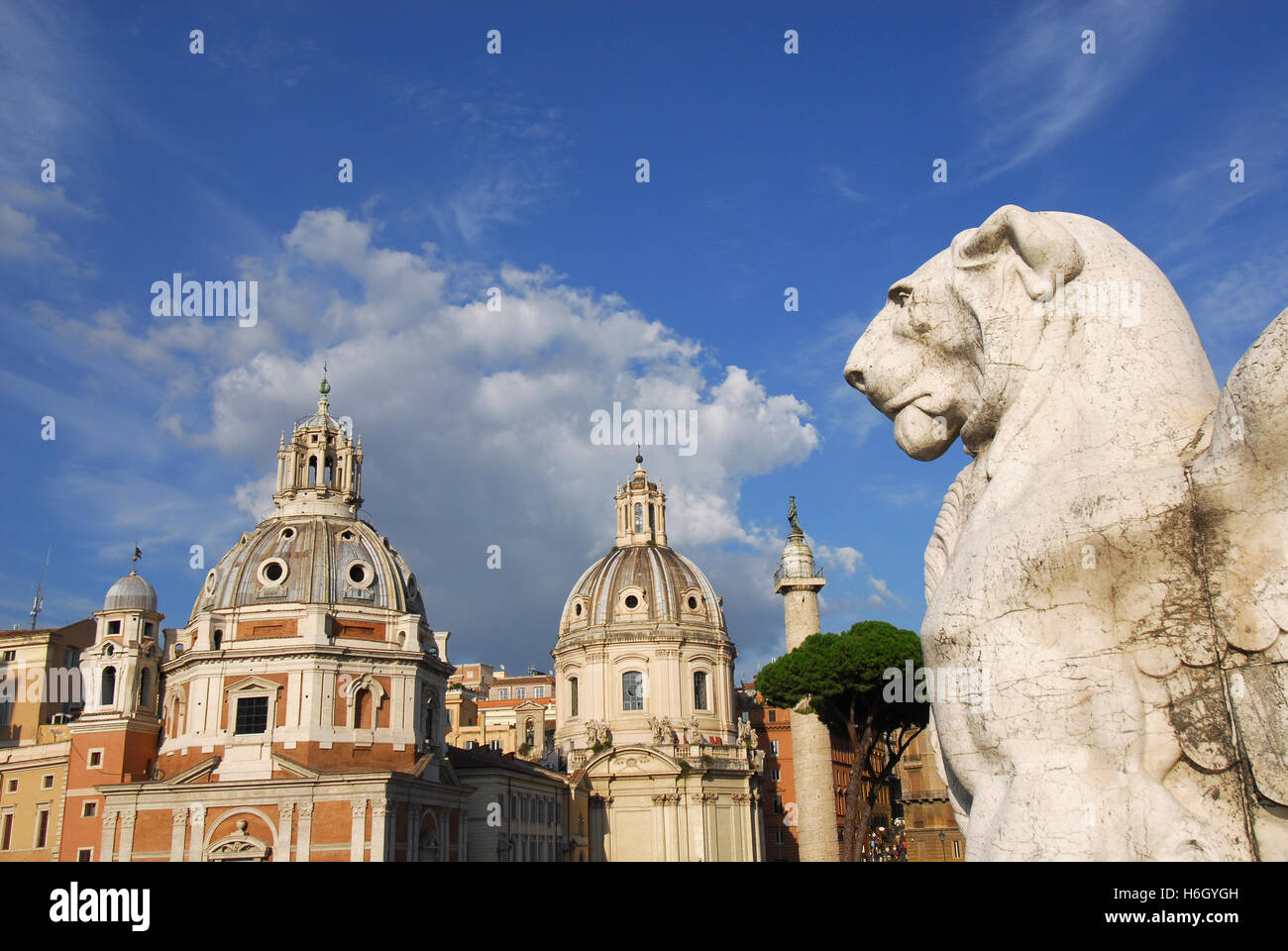 View of the Trajan's Forum twin churches dedicated to Virgin Mary from Altar of Nation monument, with renaissance and baroque do Stock Photo