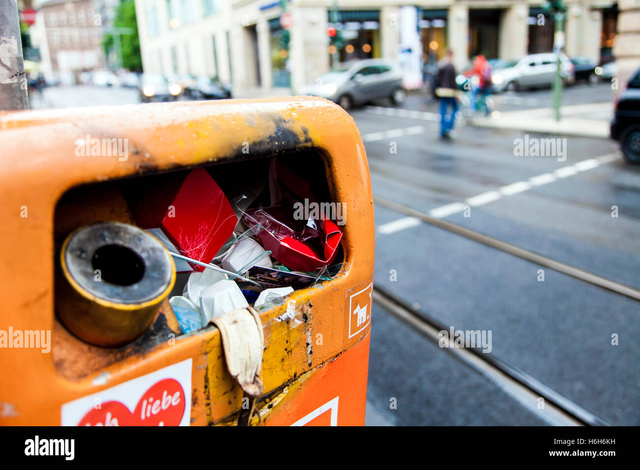 Urban rubbish bin Stock Photo Alamy