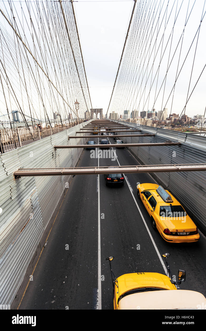 Driving yellow cab brooklyn bridge hi-res stock photography and images ...