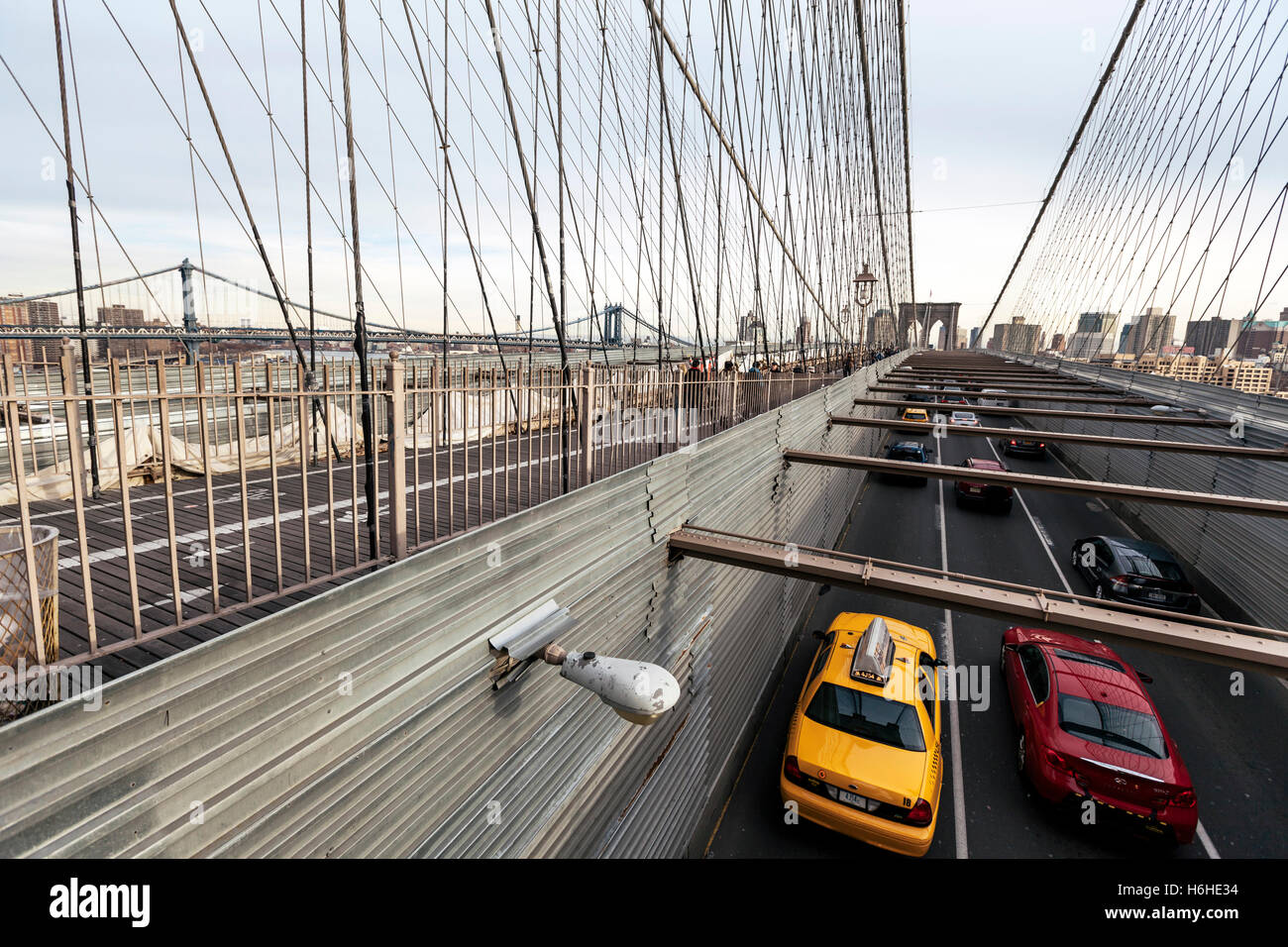 NEW-YORK - NOV 15: Afternoon rush hour traffic on the Brooklyn Bridge ...