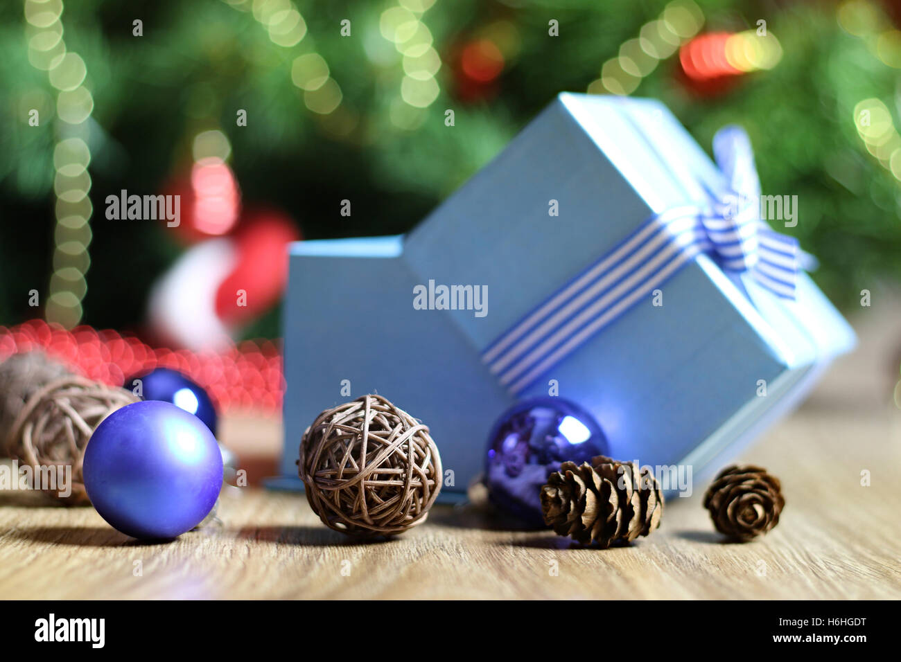 New Year gift box ornaments Stock Photo Alamy
