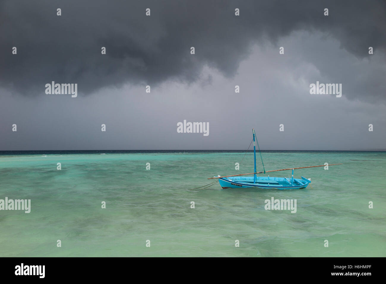 Indian ocean sea storm hi-res stock photography and images - Alamy