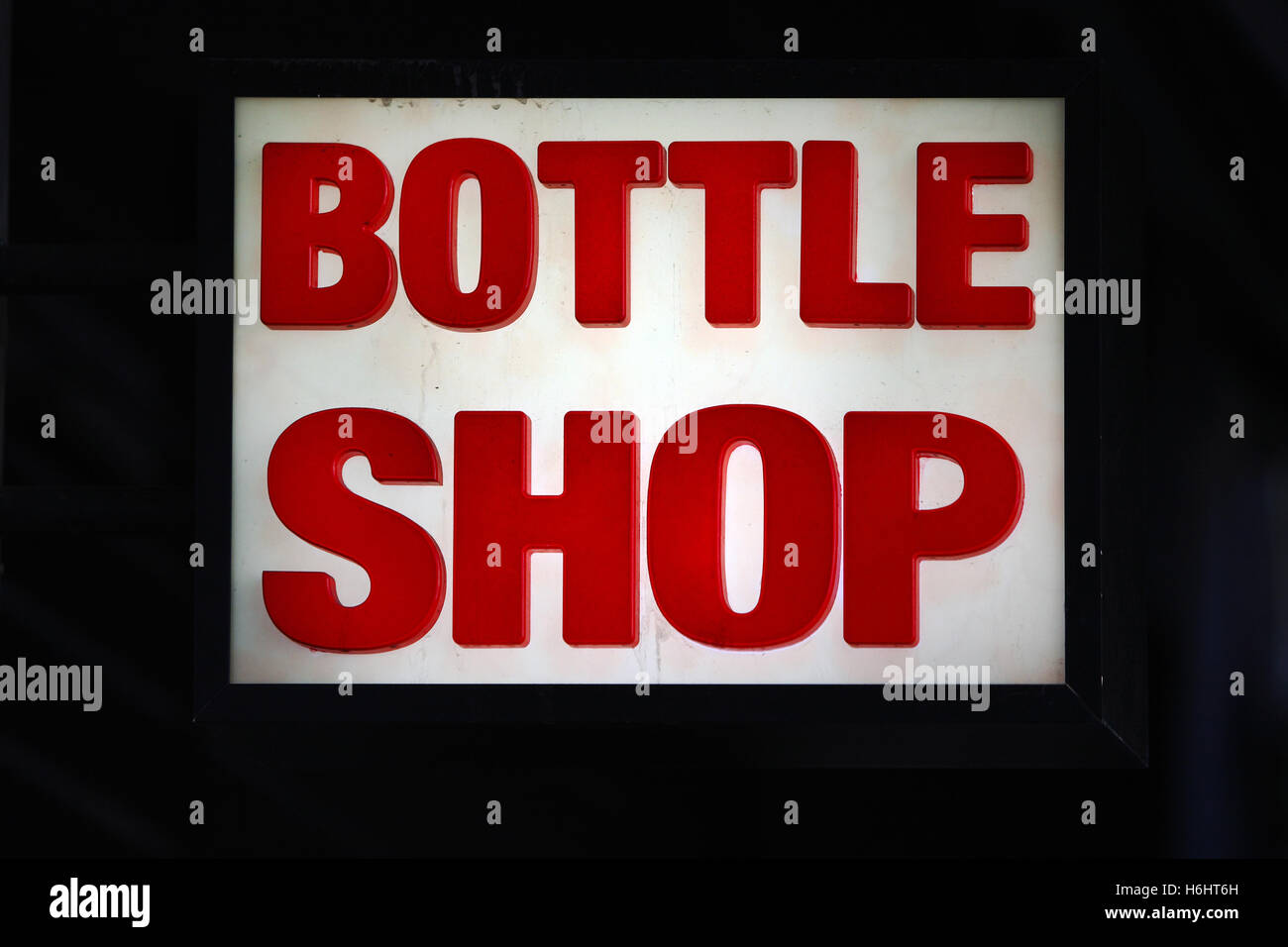 Bottle shop sign. Melbourne, Victoria, Australia Stock Photo Alamy