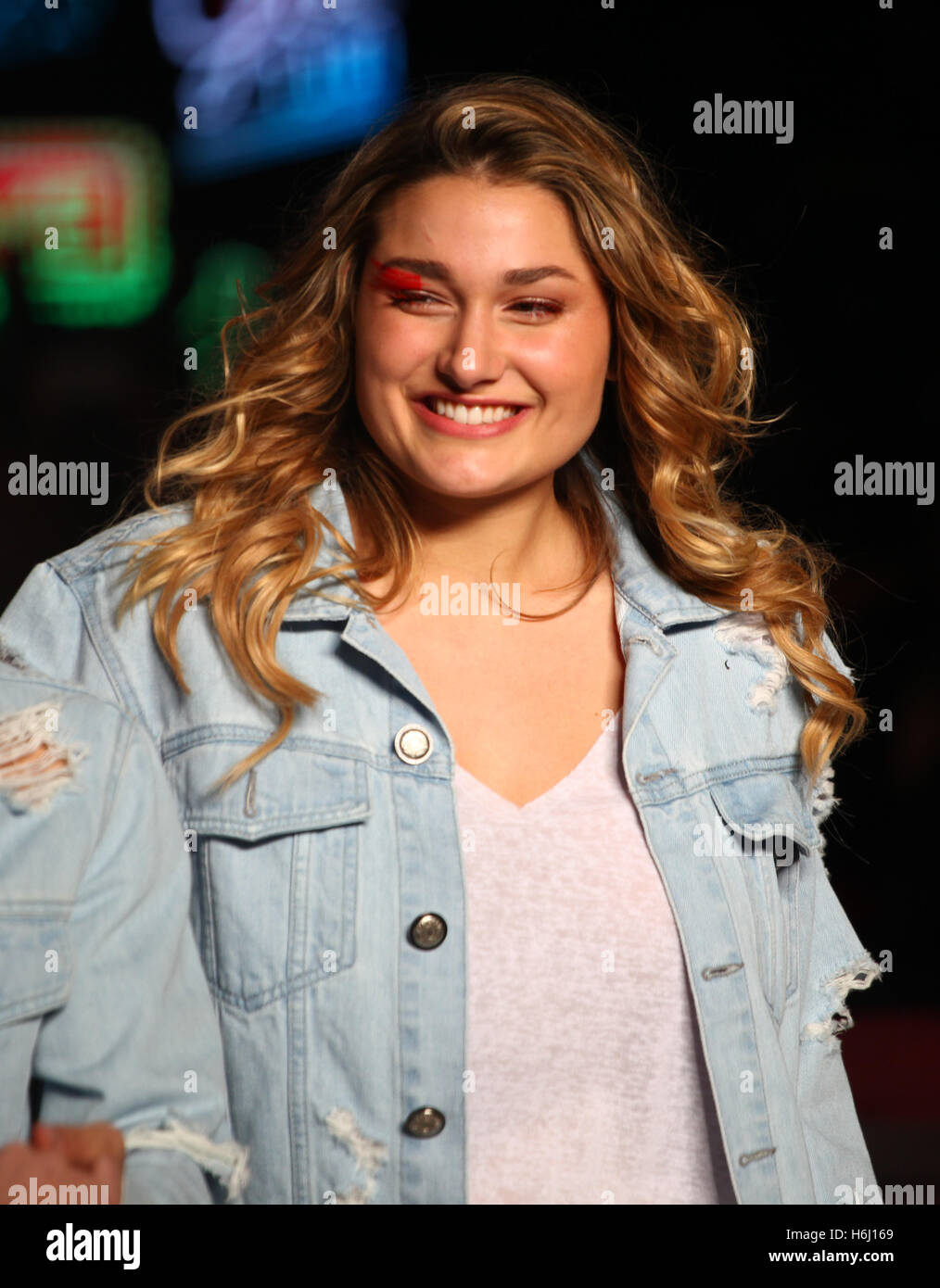 Sasha meneghel hi-res stock photography and images - Alamy