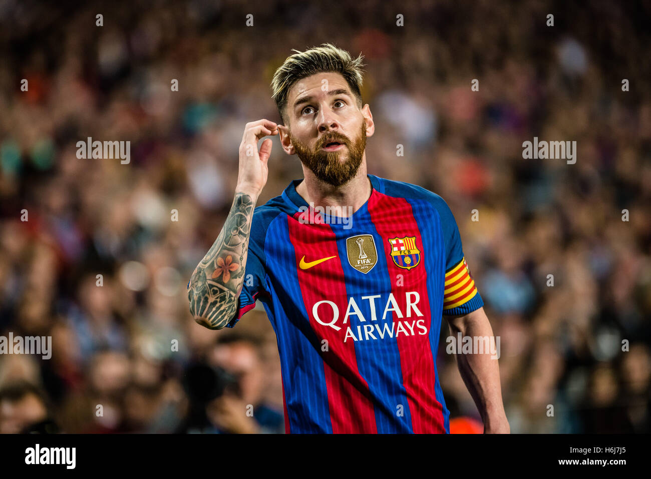 Barcelona, Catalonia, Spain. 29th Oct, 2016. FC Barcelona forward MESSI looks on during the LaLiga match between FC Barcelona and Granada CF at the Camp Nou stadium in Barcelona © Matthias Oesterle/ZUMA Wire/Alamy Live News Stock Photo