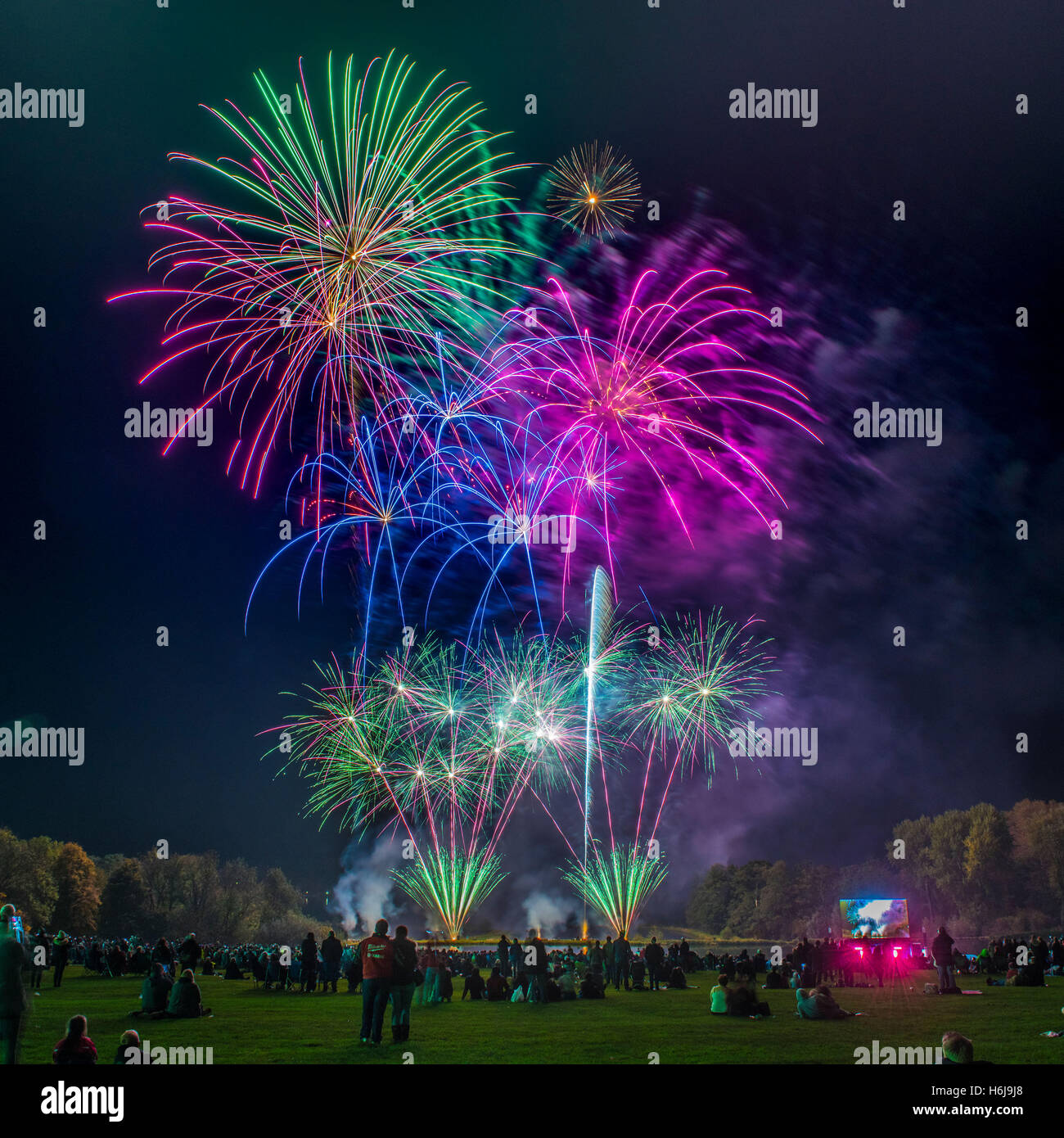 York, UK. 29th October, 2016. North Yorkshire’s biggest fireworks party