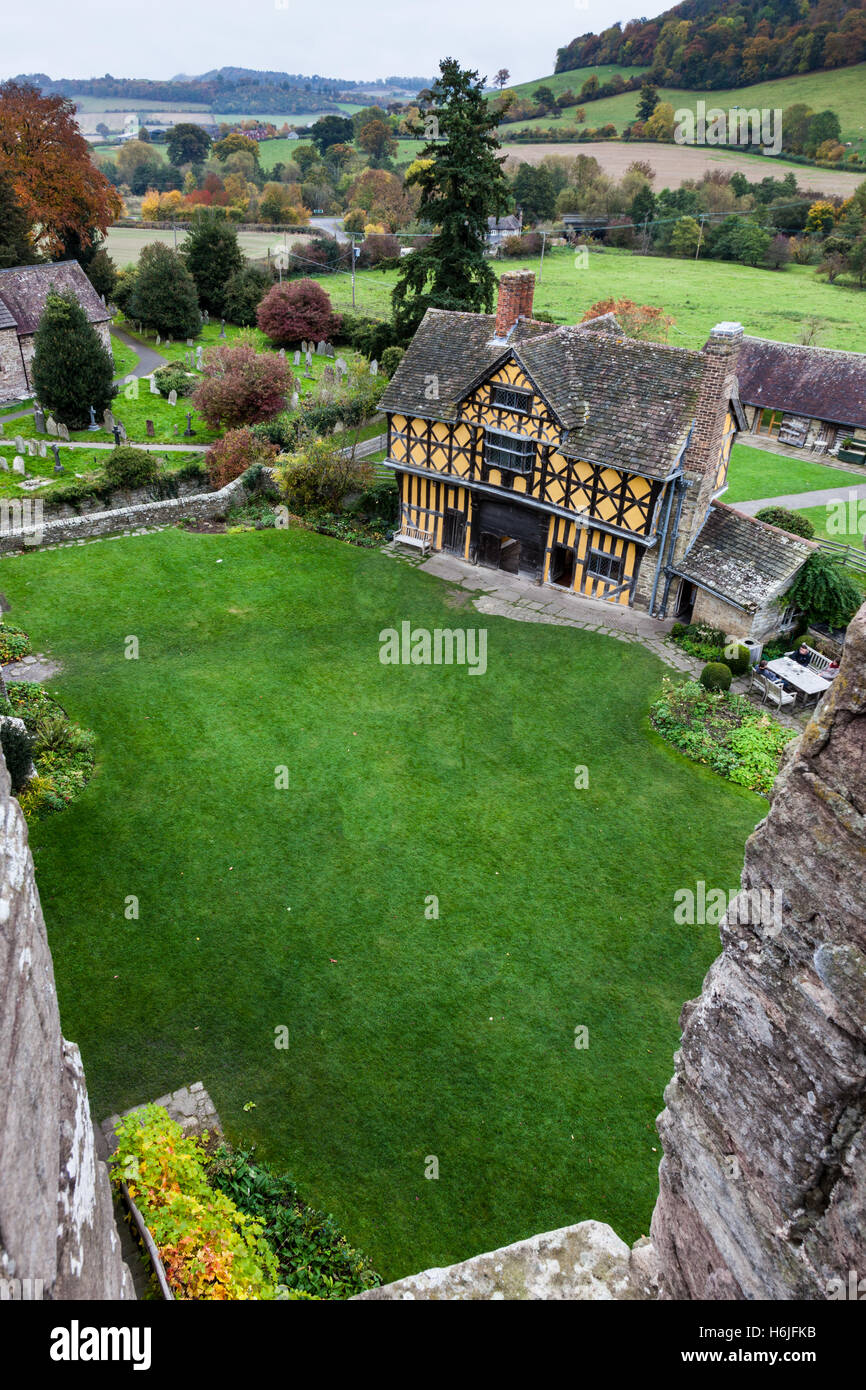The timberframed gatehouse at Stokesay Castle, near Craven Arms, Shropshire, England, UK Stock