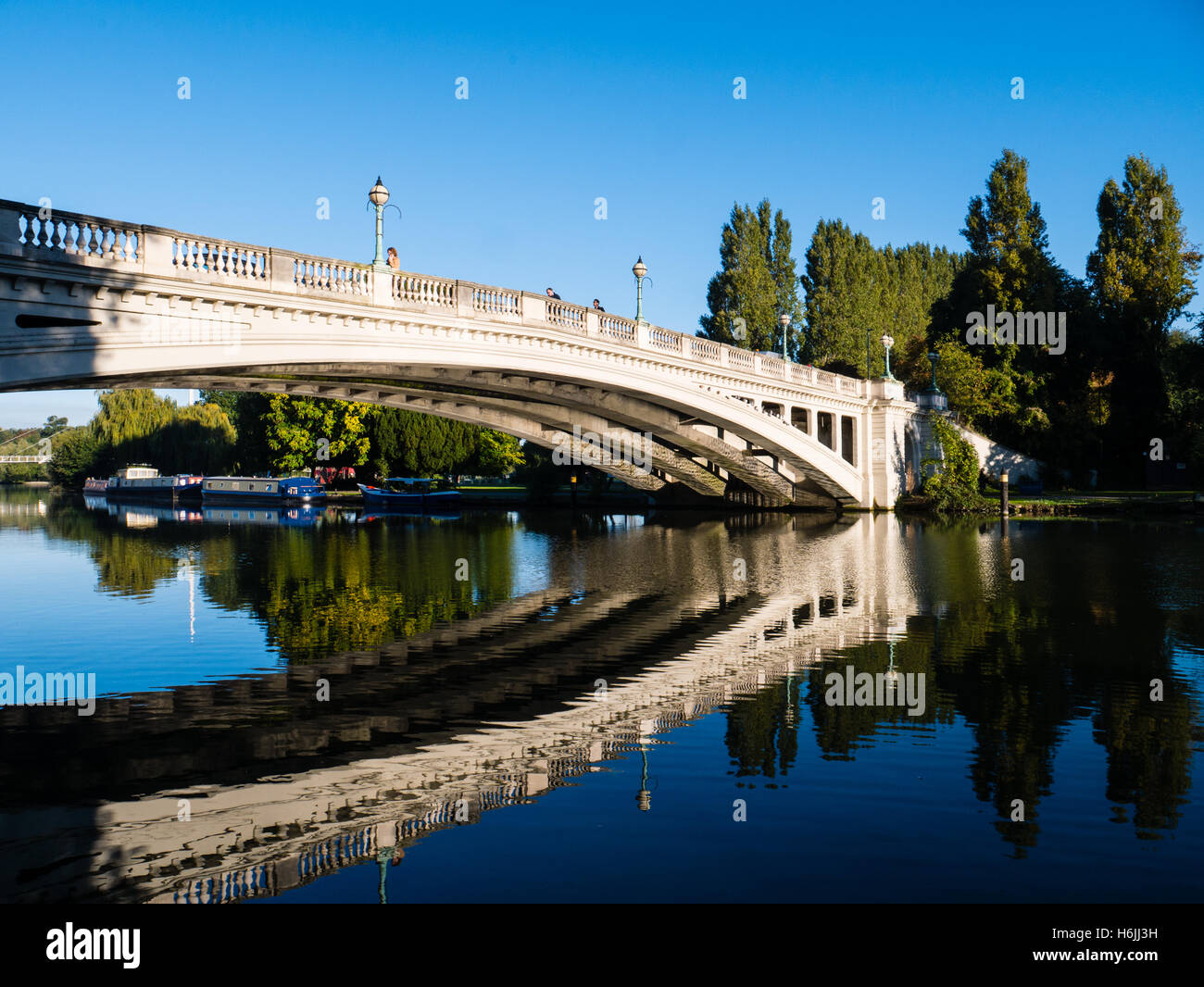 Reading Bridge, River Thames, Caversham, Reading Berkshire, England, UK, GB. Stock Photo