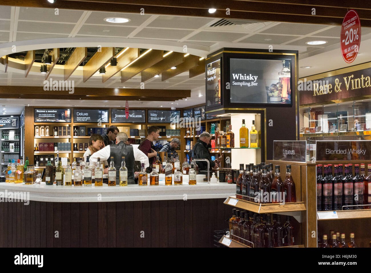 Edinburgh Airport duty free whisky sampling bar at world duty free, Edinburgh, Scotland, UK Stock Photo