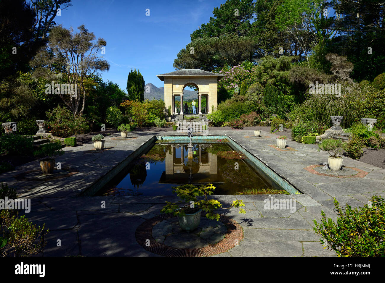 Ilnacullin gardens Garinish garnish island italian italianate garden