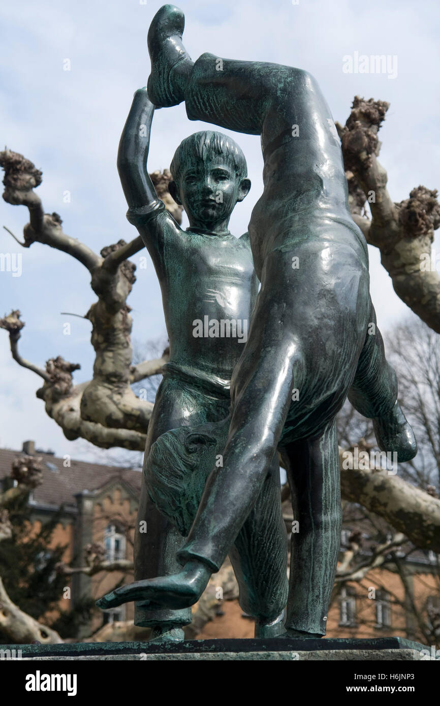 Radschlaegerbrunnen, cartwheelers' fountain, Rheinuferpromenade, River Rhine Promenade, Duesseldorf, state capital of North Stock Photo