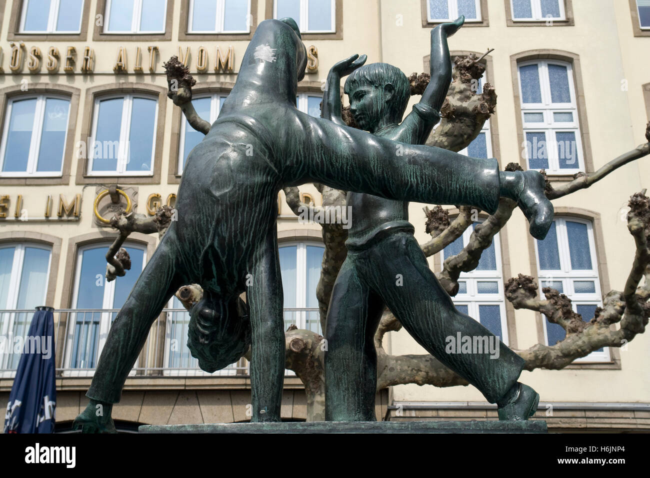 Radschlaegerbrunnen, cartwheelers' fountain, Rheinuferpromenade, River Rhine Promenade, Duesseldorf, state capital of North Stock Photo