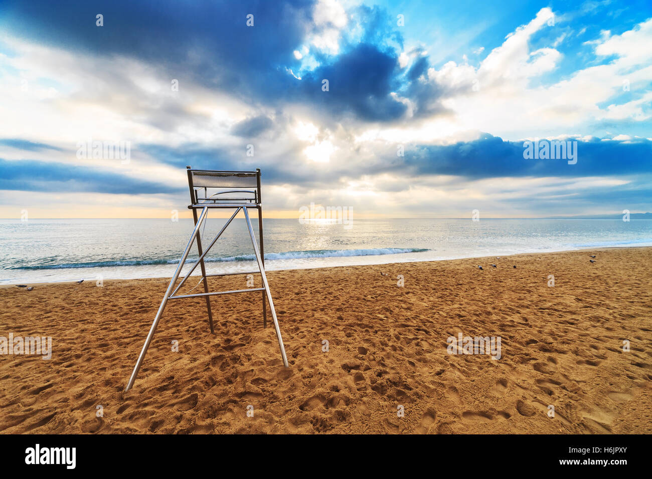 lifeguard chair on an empty beach Stock Photo - Alamy